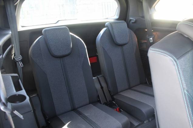 PEUGEOT 5008 ALLURE PACK HDI 130 CV EAT8 17 PEUGEOT 5008 ALLURE PACK HDI 130 CV EAT8 17