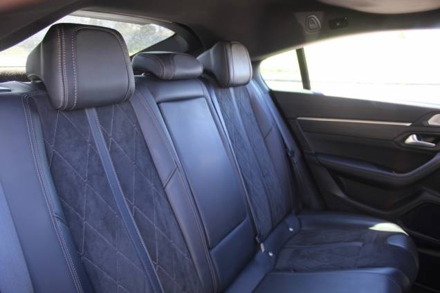PEUGEOT 508 FIRST EDITION 2.0 HDI 180 CV EAT8  / TOIT OUVRANT PANORAMIQUE 15