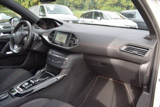 PEUGEOT 308 GT LINE HDI 130 CV EAT 8 TOIT PANORAMIQUE 16