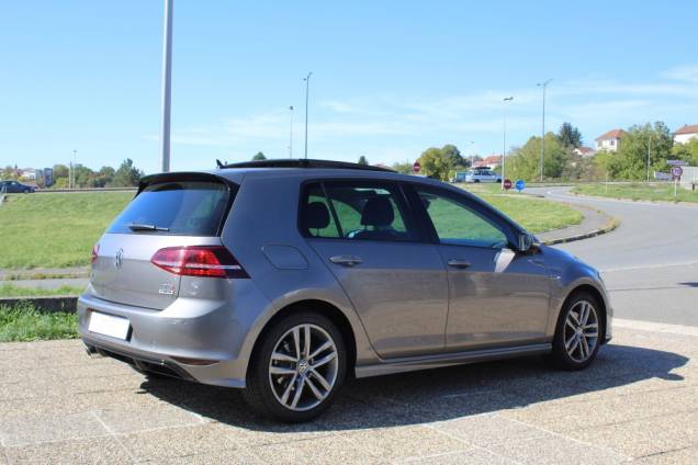 VOLKSWAGEN GOLF R-LINE 1.6 TDI 110 CV BVM5 / TOIT OUVRANT 7