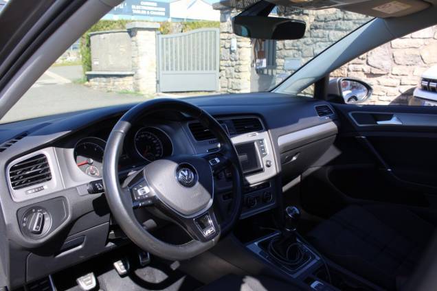 VOLKSWAGEN GOLF R-LINE 1.6 TDI 110 CV BVM5 / TOIT OUVRANT 10
