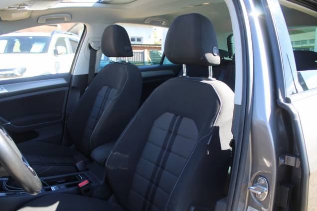 VOLKSWAGEN GOLF R-LINE 1.6 TDI 110 CV BVM5 / TOIT OUVRANT 12