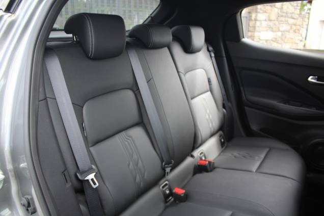 NISSAN JUKE N-CONNECTA + OPTIONS 1.6i 143 CV BVA / ORIGINE FRANCE 12