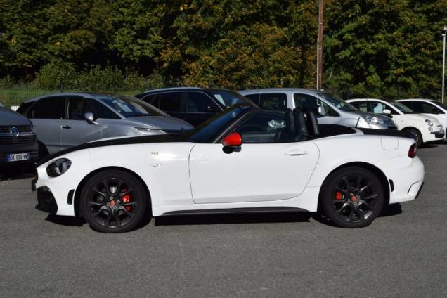 ABARTH 124 SPIDER 1.4 TURBO 170 CV / EXEMPLAIRE N°806 / 12800 KMS / BOSE SYSTEM 8