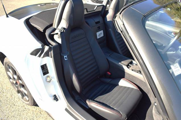 ABARTH 124 SPIDER 1.4 TURBO 170 CV / EXEMPLAIRE N°806 / 12800 KMS / BOSE SYSTEM 32