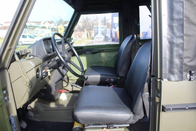 PEUGEOT P4 2.5 75 CV BVM4 4X4 / REPLIQUE MILITAIRE  12