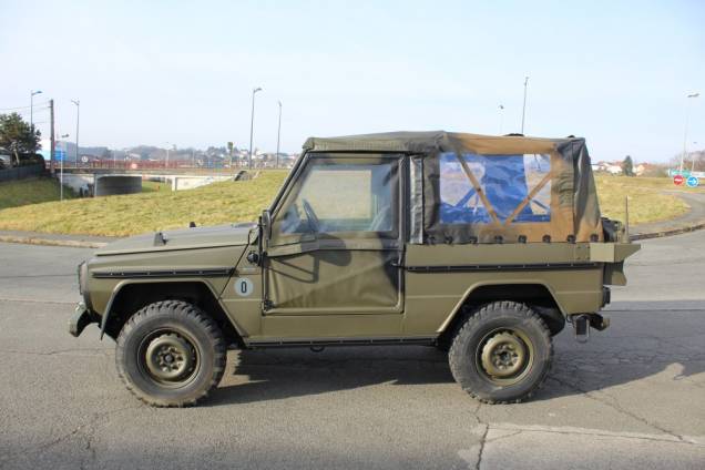 PEUGEOT P4 2.5 75 CV BVM4 4X4 / REPLIQUE MILITAIRE  5
