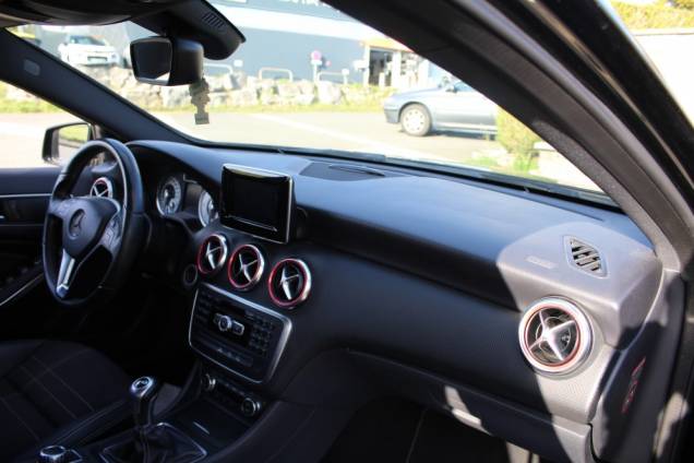 MERCEDES BENZ CLASSE A 180 CDI 109 CV BVM6 14