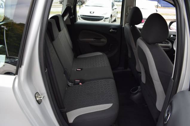CITROEN C3 PICASSO 1.4 95 CV / 38500 KMS / CROCHET D'ATTELAGE 13