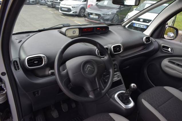 CITROEN C3 PICASSO 1.4 95 CV / 38500 KMS / CROCHET D'ATTELAGE 14