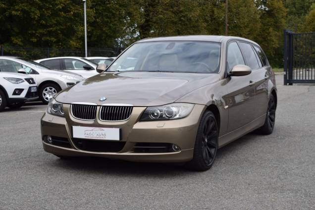 BMW SERIE 3 TOURING E91 330 I 258 CV / CARNET D'ENTRETIEN COMPLET 1