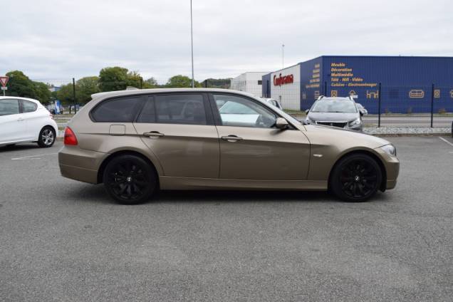 BMW SERIE 3 TOURING E91 330 I 258 CV / CARNET D'ENTRETIEN COMPLET 7