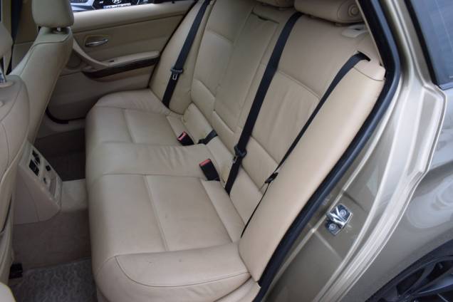 BMW SERIE 3 TOURING E91 330 I 258 CV / CARNET D'ENTRETIEN COMPLET 13