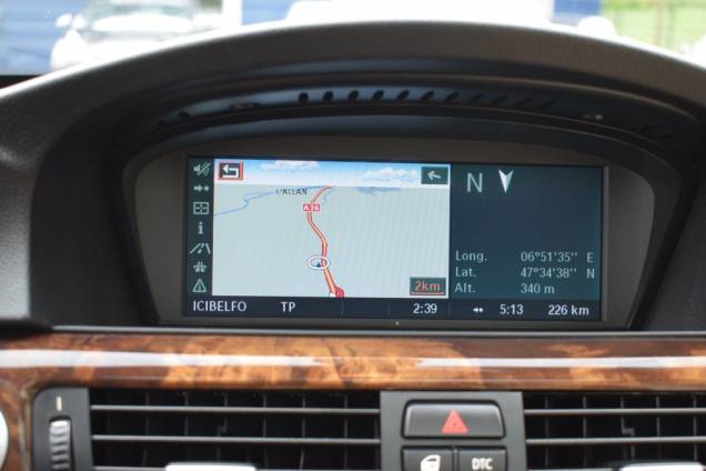 BMW SERIE 3 TOURING E91 330 I 258 CV / CARNET D'ENTRETIEN COMPLET 15