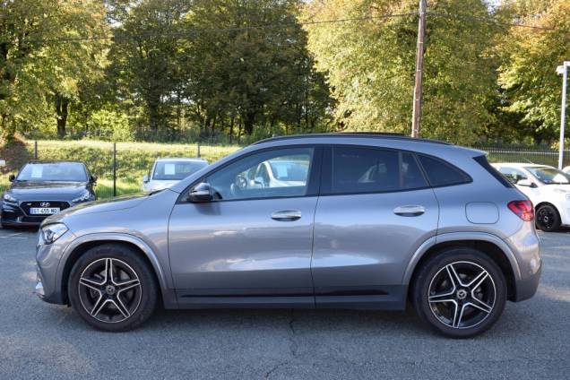 MERCEDES GLA 200 D 2.0 150 CV AMG LINE / SIÈGES ÉLECTRIQUES CHAUFFANTS / TOIT PANORAMIQUE / CAMERA RECUL / CARPLAY 7