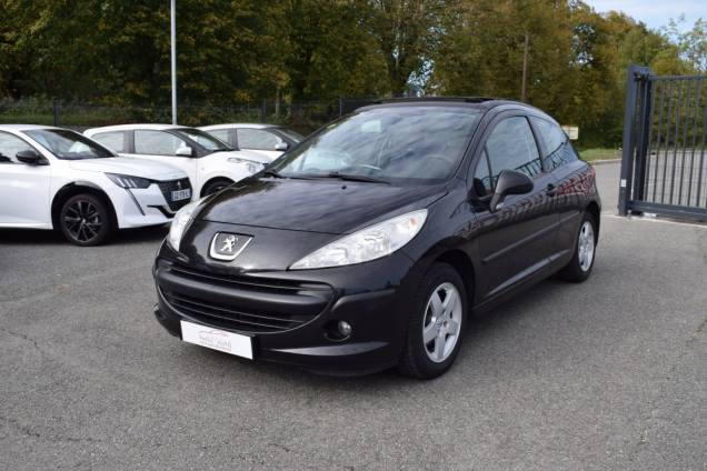 PEUGEOT 207 1.4 16 V 90 CV / TOIT OUVRANT / CROCHET D'ATTELAGE 1