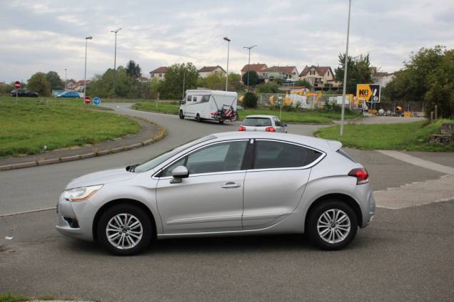 CITROEN DS4 SO CHIC 1.6 HDI 112 CV BVM / ORIGINE FRANCE 3