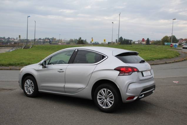 CITROEN DS4 SO CHIC 1.6 HDI 112 CV BVM / ORIGINE FRANCE 5