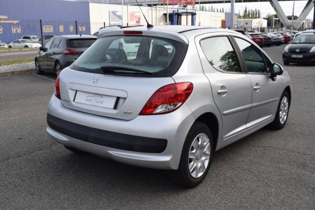 PEUGEOT 207 1.4 16 V 90 CV PRENIUM / 5 PORTES / BOITE AUTOMATIQUE / 39500 KMS 4 PEUGEOT 207 1.4 16 V 90 CV PRENIUM / 5 PORTES / BOITE AUTOMATIQUE / 39500 KMS 4