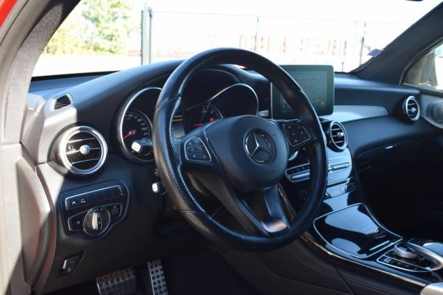 MERCEDES-BENZ GLC COUPE 250 AMG EDITION 4 MATIC 9G-TRONIC 204 CV / 1ere MAIN / BURMESTER SOUND / TOIT OUVRANT 12 MERCEDES-BENZ GLC COUPE 250 AMG EDITION 4 MATIC 9G-TRONIC 204 CV / 1ere MAIN / BURMESTER SOUND / TOIT OUVRANT 12