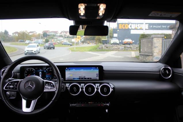 MERCEDEZ BENZ CLA SHOOTING BRAKE PROGRESIVE LINE 200D 150 CV 8G-DCT / ORIGINE FRANCE 11
