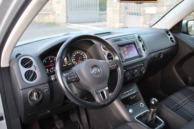 VOLKSWAGEN TIGUAN LOUNGE TDI 150 CV BVM 11 VOLKSWAGEN TIGUAN LOUNGE TDI 150 CV BVM 11